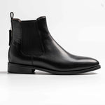 chelsea boots in black, clarke in black