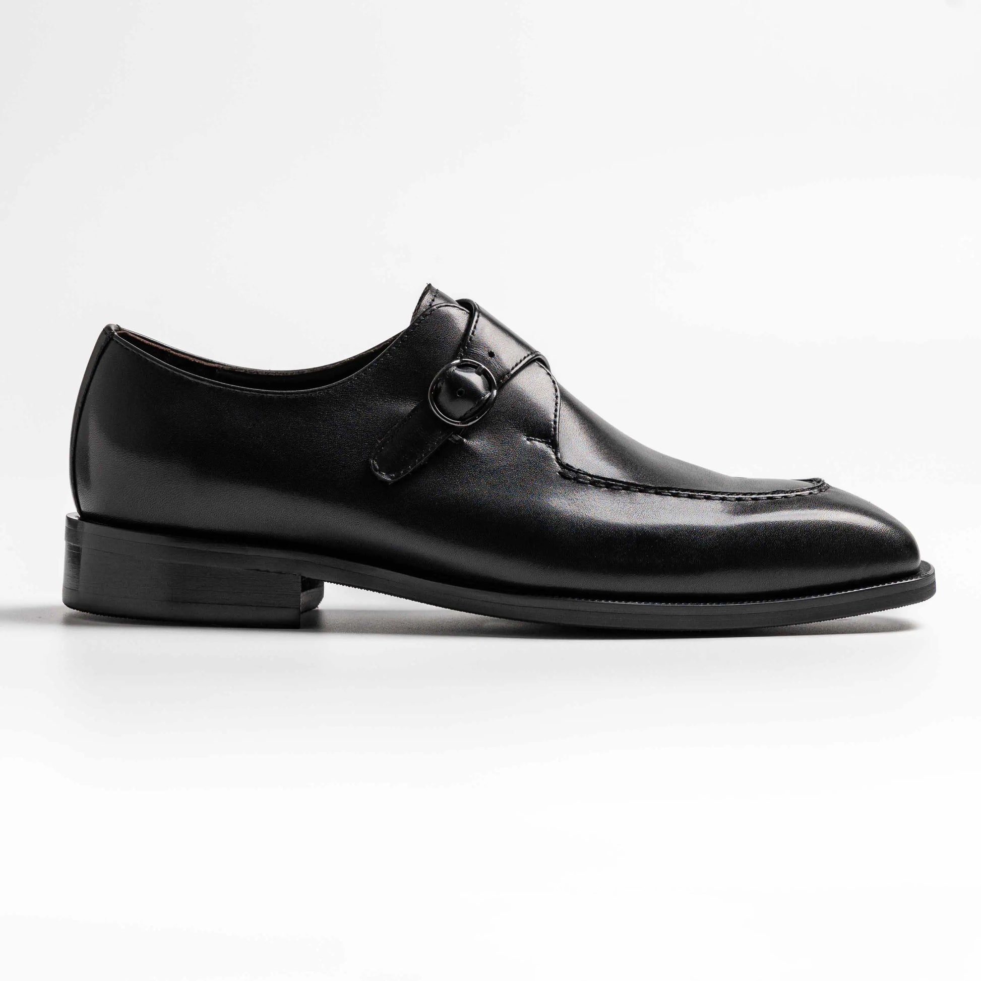 Apron stitch, split toe single monk strap in black, Mccallum in black