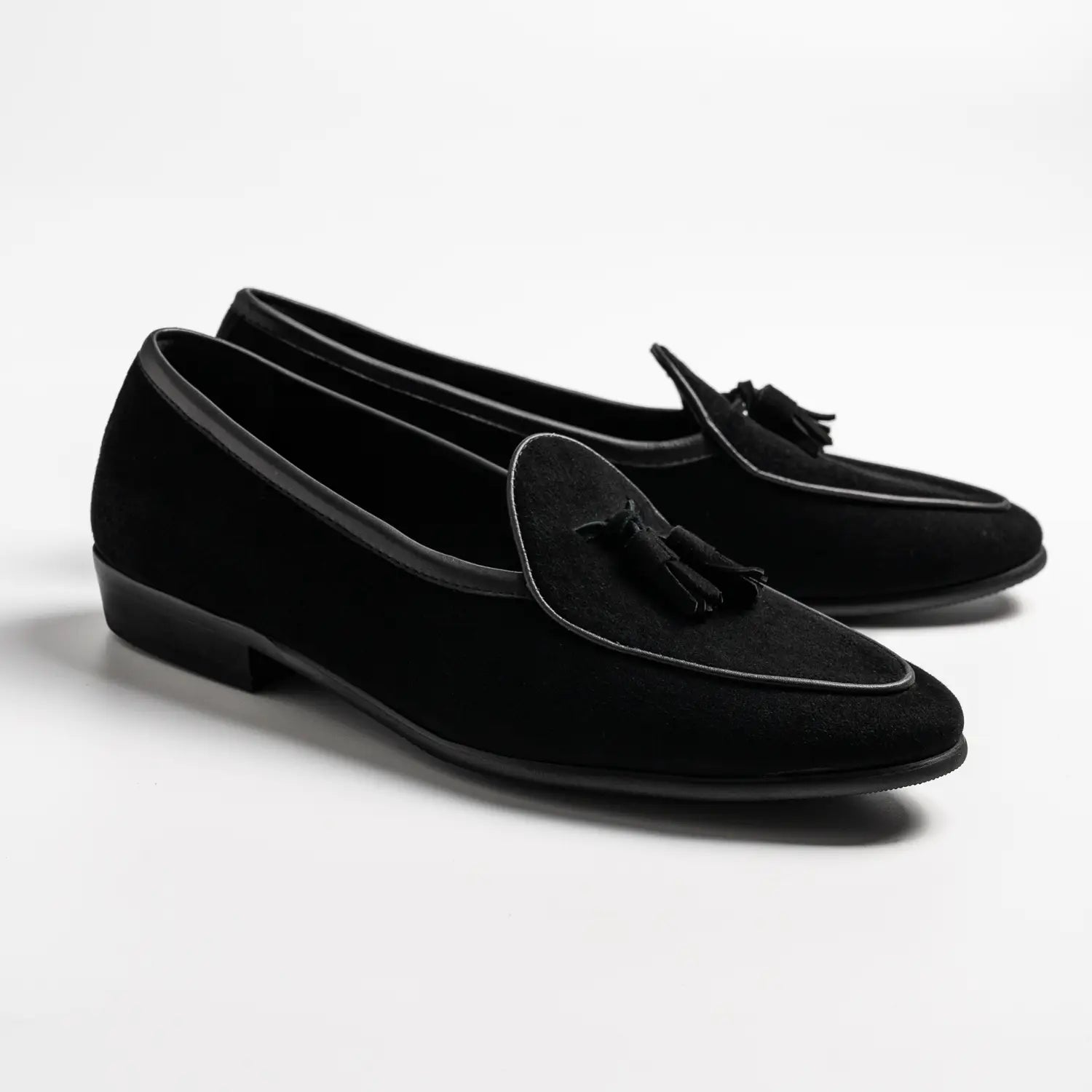 Short Tongue Belgium Tassel Loafer, Neil in Black