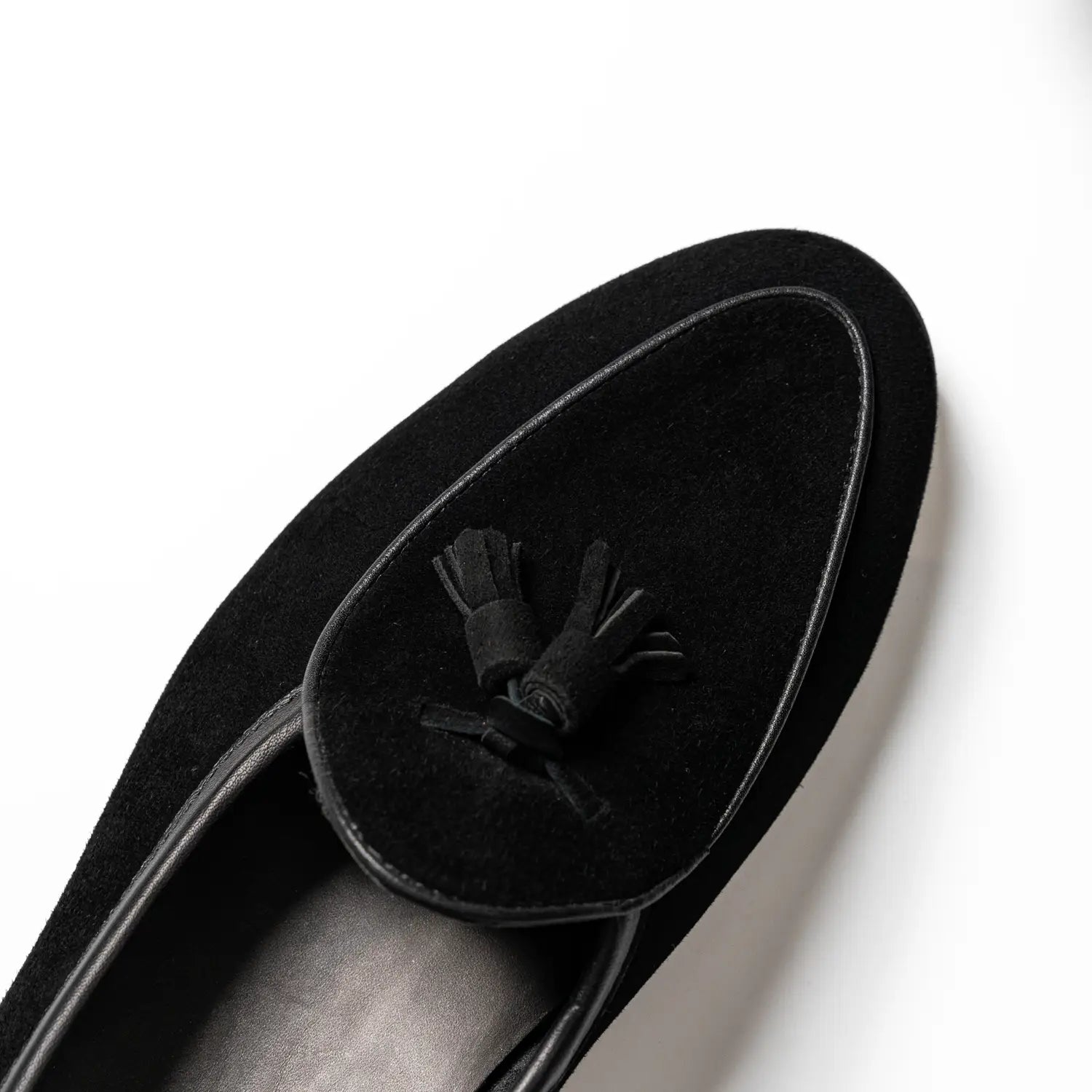 Short Tongue Belgium Tassel Loafer, Neil in Black
