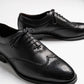 Long wing tip brogue oxford in black, amoy in black