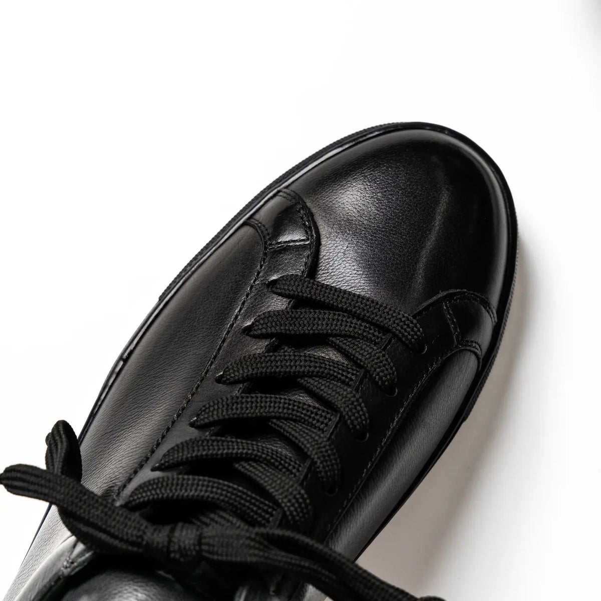 D03 - Classic Sneaker