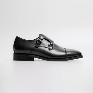 Carpenter in Black