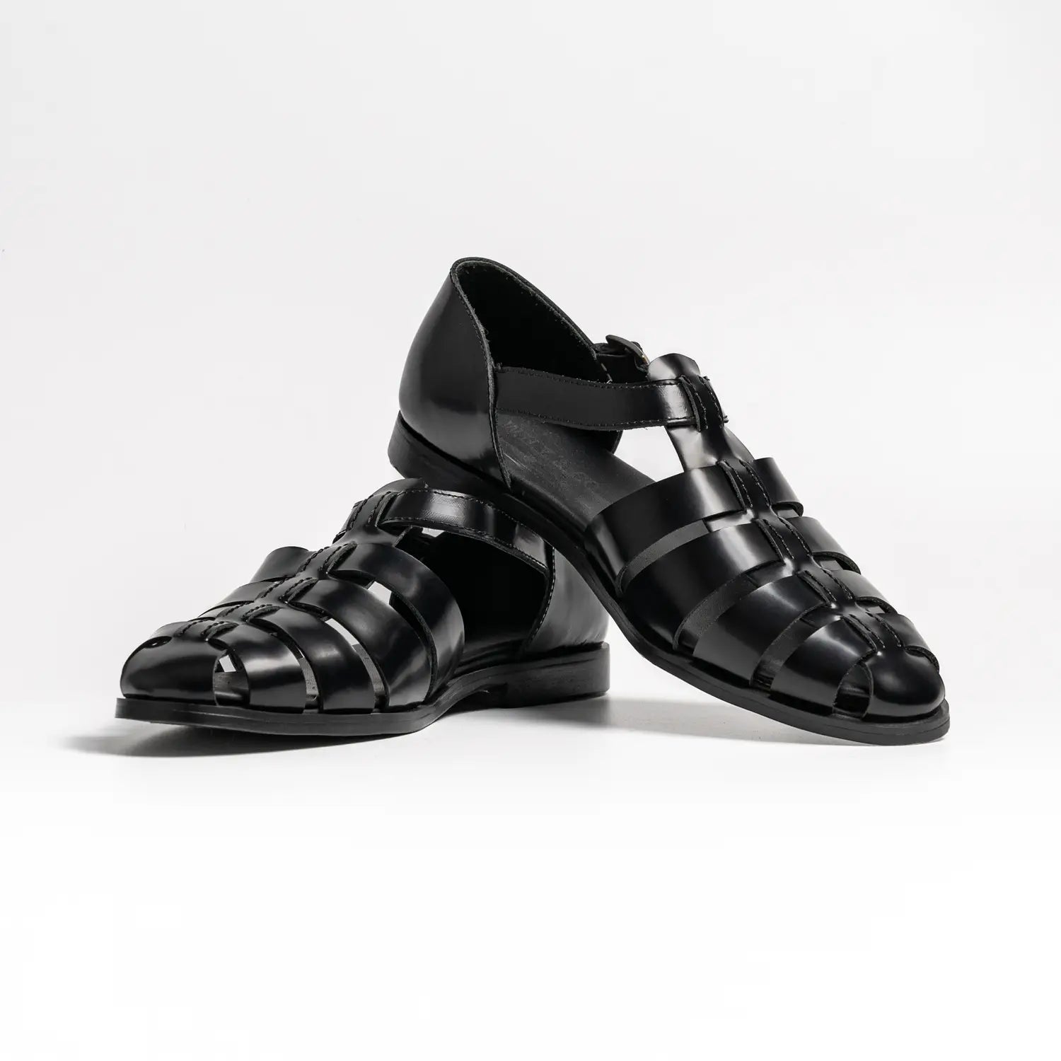 Sartorial sandals in black, gardens in black