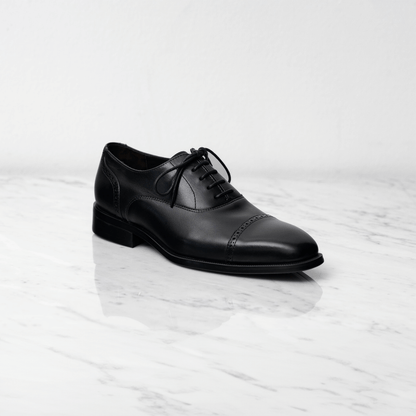 Brogue Captoe Oxford Shoe, Havelock in Black