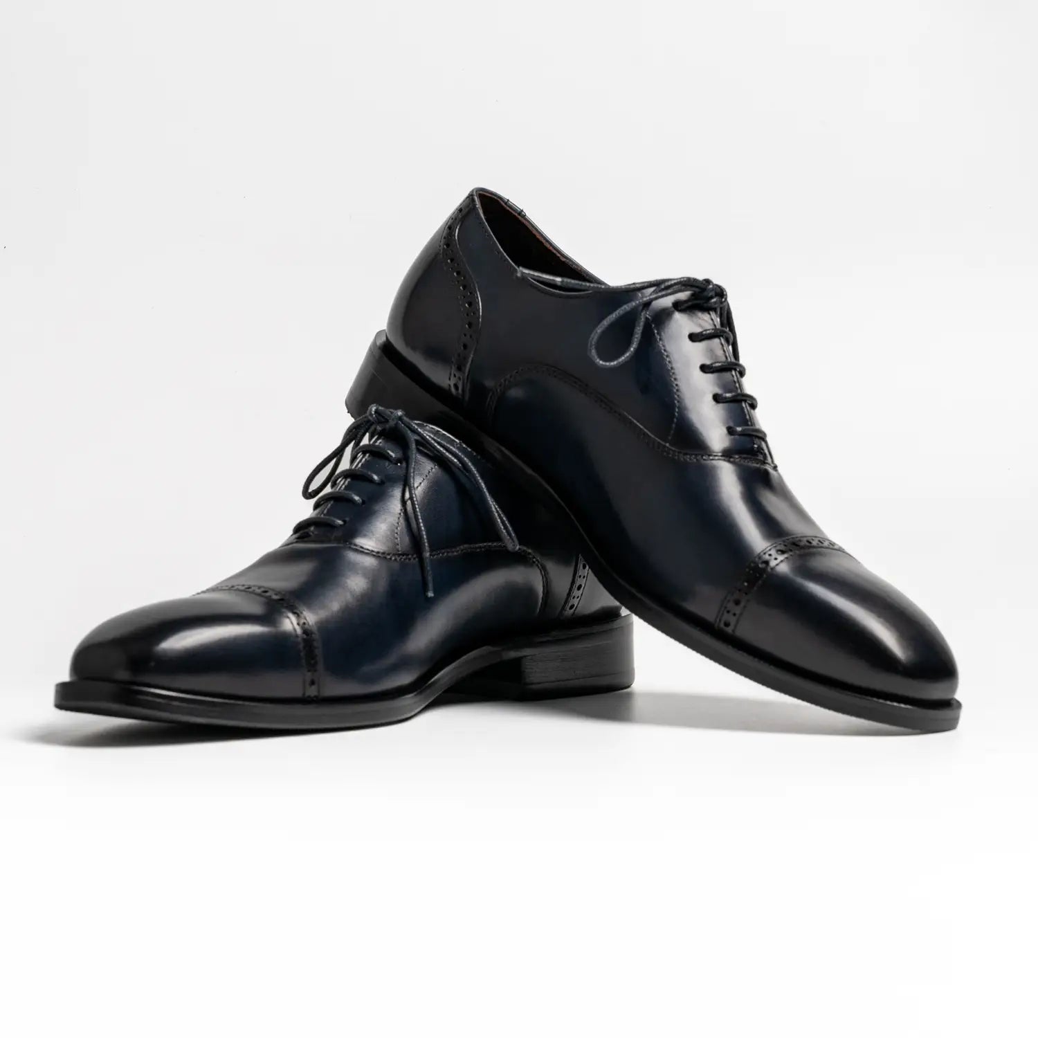 Quarter brogue oxford captoe in midnight, havelock in midnight