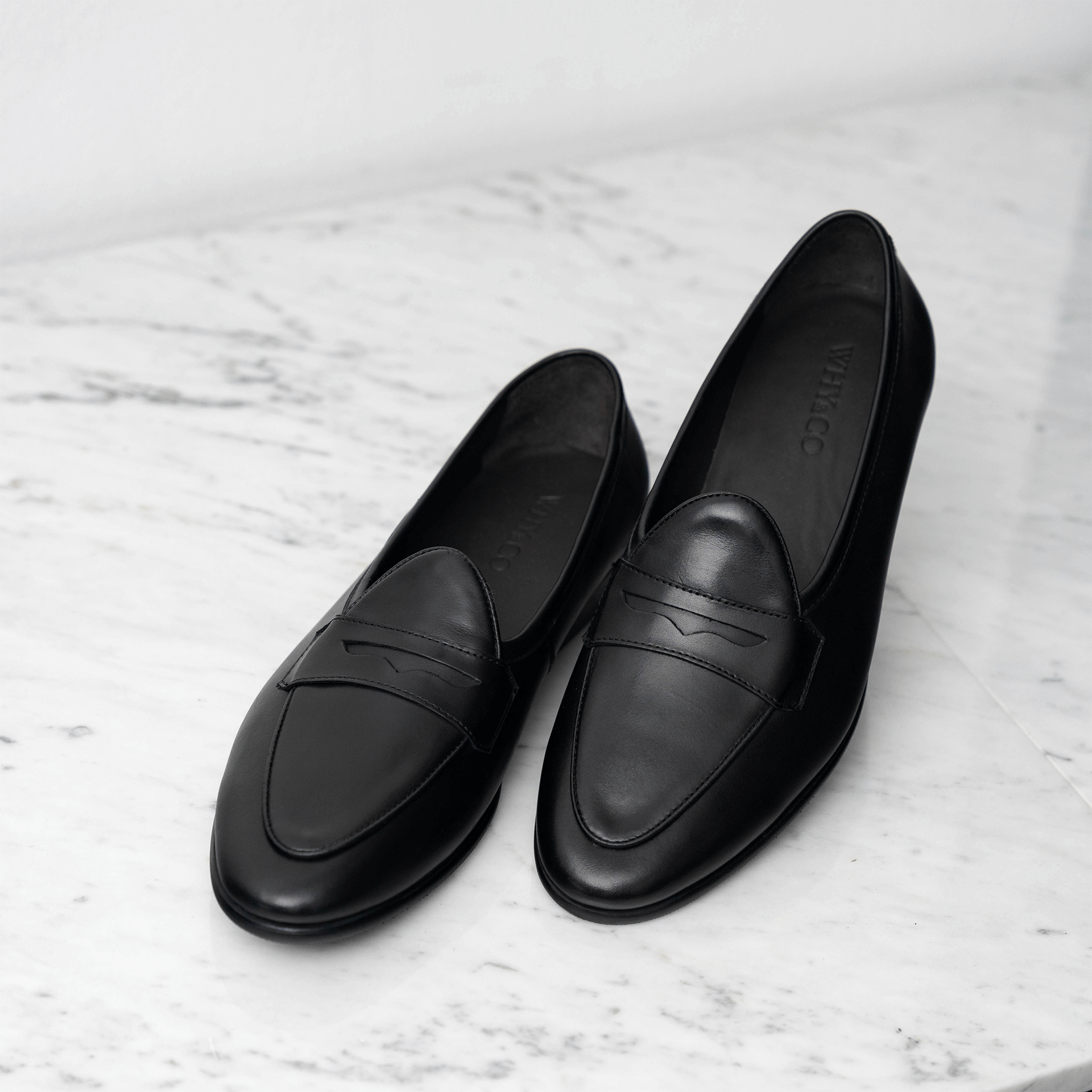 Short Tongue Belgium Penny Loafer, Tras in Black
