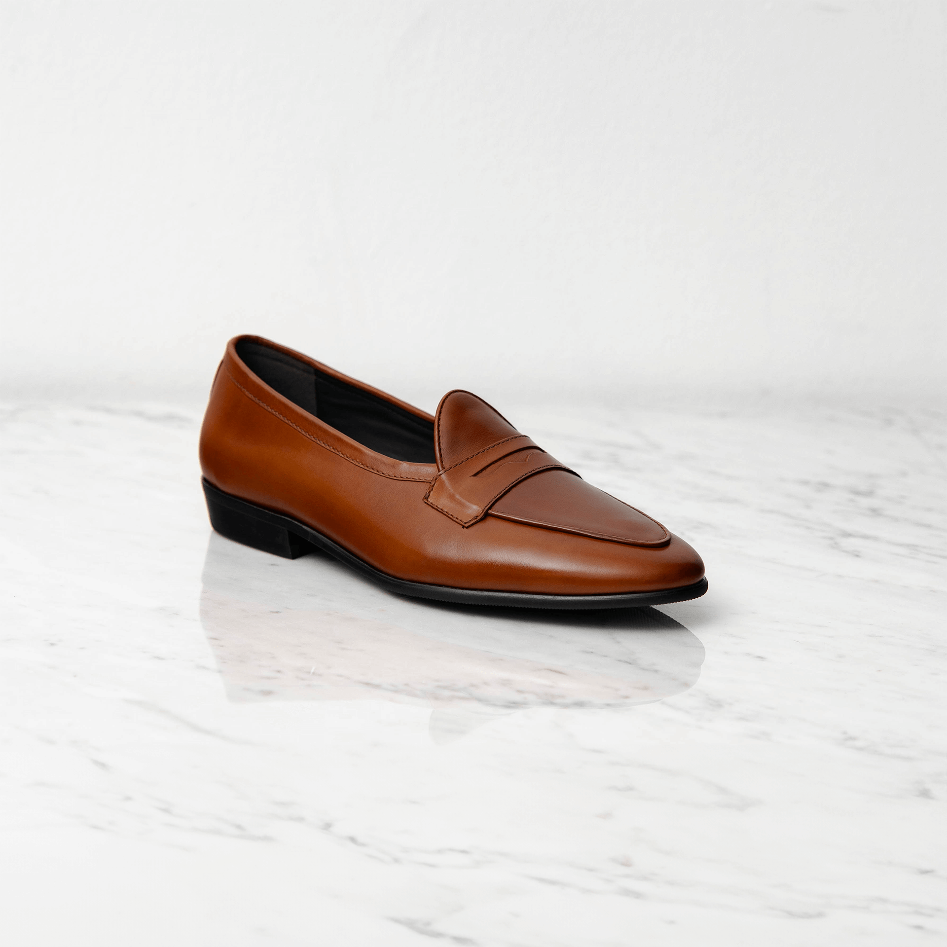 Short Tongue Belgium Penny Loafer, Tras in Camel