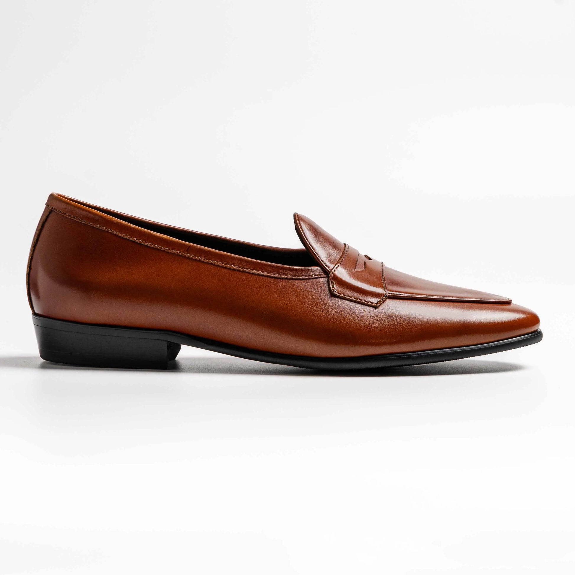 Short Tongue Belgium Penny Loafer, Tras in Camel